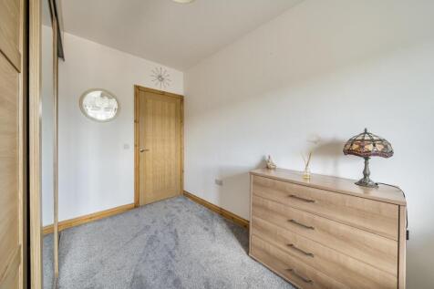 Bedroom 3 corner.jpg