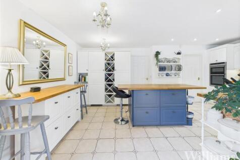 CAM04950G0-PR0108-STILL018 - Copy (2) - Copy.jpg