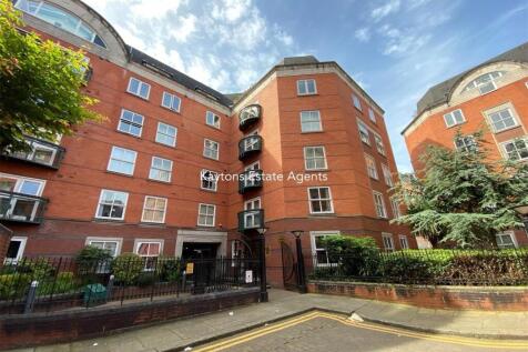 ** DEPOSIT FREE OPTION AVAILABLE ** Available 26th August. Furnished. A spacious one bed apartment in Velvet Court which forms part of Granby Village in a convenient location off Whitworth Street clos