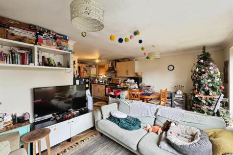 Lounge/Kitchen