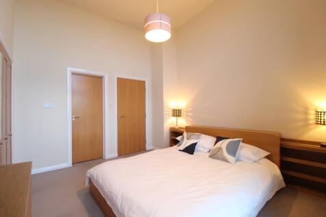 Bedroom 3 (Master)