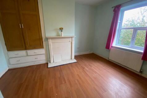 rear bedroom.jpg