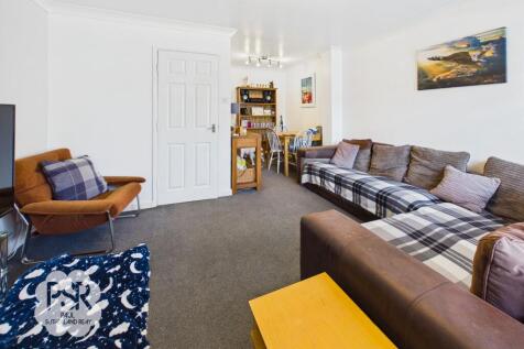 Lounge / Dining Room