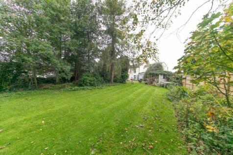 Mature private garden