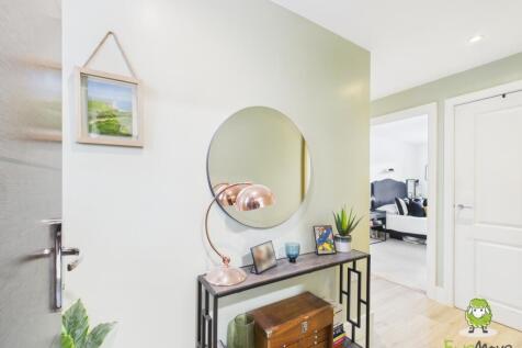 CAM03778G0-PR0369-STILL010