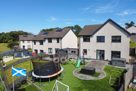 Auldlea Gardens, Beith rear garden two