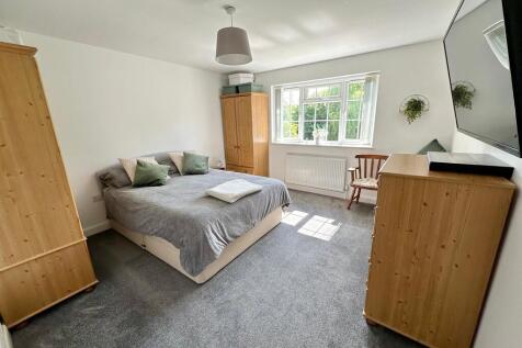 IMG-20250520-WA00...