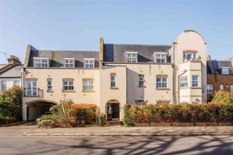 8 Broomcroft Court-1 - LR.jpg