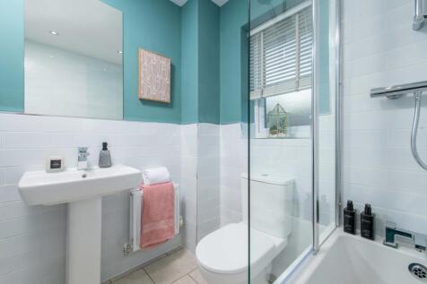 BAR YW Wadsworth Gardens Maidstone Bathroom
