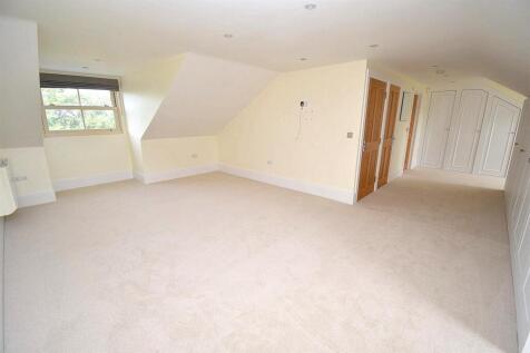 MASTER BEDROOM -1.JPG