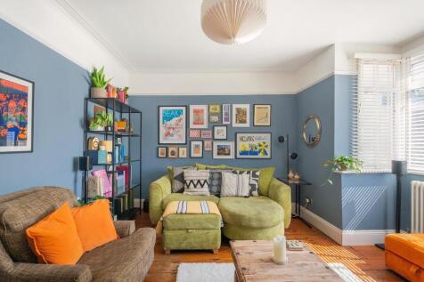 0C2REV - Living Room F.jpg