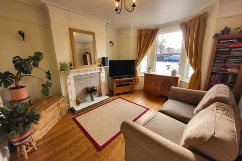 Bay Sitting Room
