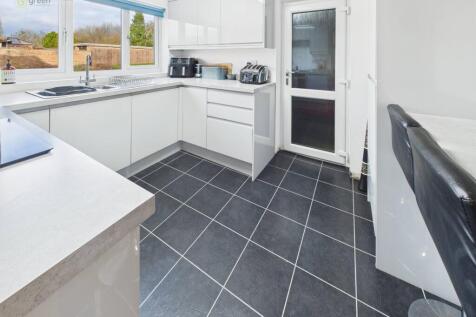 cam04425g0pr0346still003