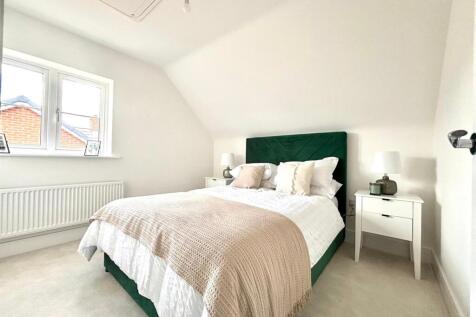 WhatsApp Image 2025-09-15 at 16.37.35_8b7111de.jpg