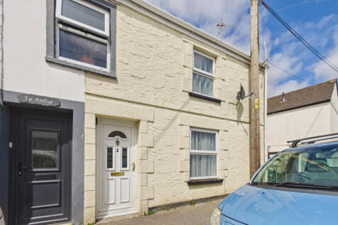 Two Bedroom End Terrace Cottage for sale