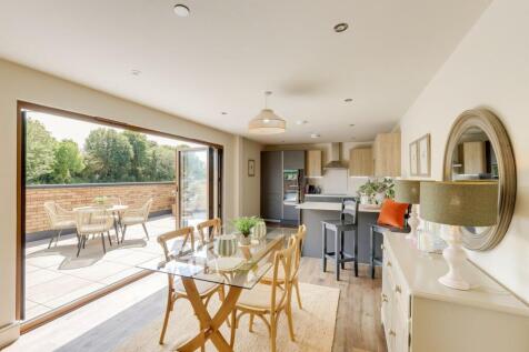 Open Plan Living/Kitchen/Diner