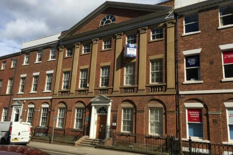 Office to rent in leeds