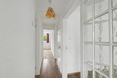 Hallway.jpeg