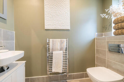 1333072-22-689dc7...