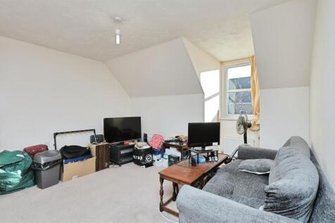 1-Bed at Caddow Road