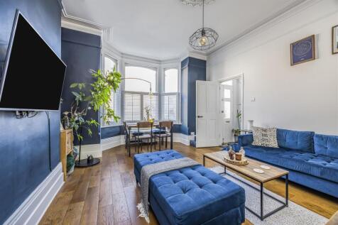 Flat 1, 66-68 Whitwell Road, Southsea-PorticoMarke