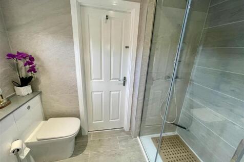 Jack & Jill En-Suite