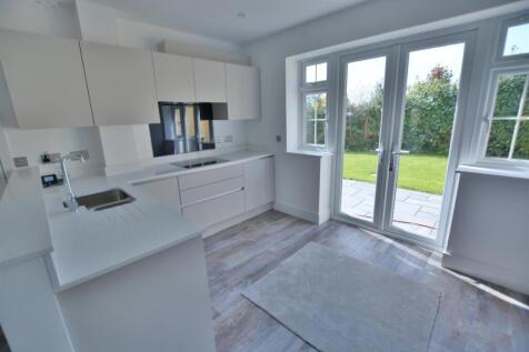 2. Kitchen diner 3.jpg