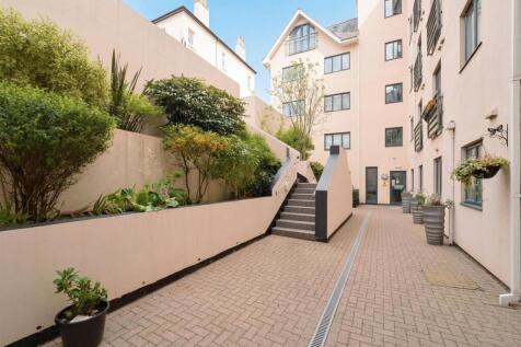 Rear courtyard