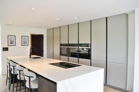 Kitchen Dining Living Area