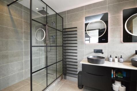 Ensuite Shower Room