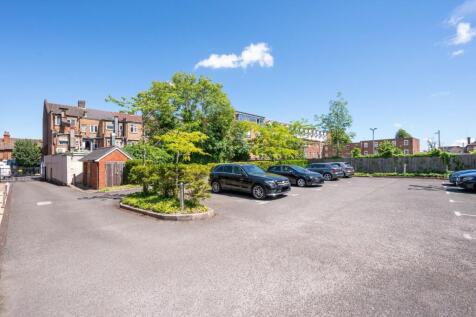 BRABHAM COURT