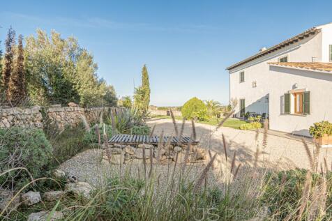 Dream Finca with Panoramic Views near Santa Margalida