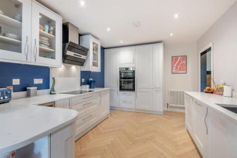 8703859-interior08.jpg