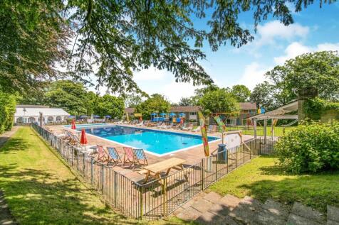 Outdoor Swimming Poo