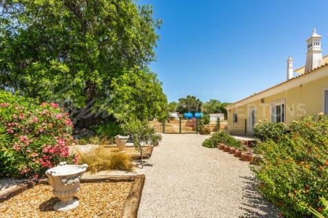 Boliqueime 5 Bed Villa With 18,000m2 Land For Sale (18)