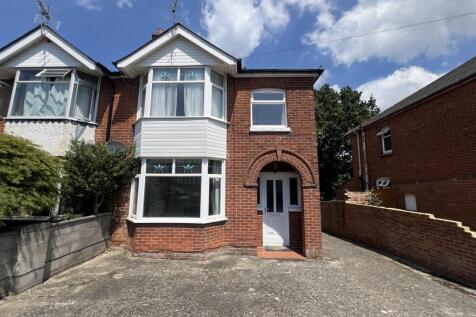 3 Bedroom House in SO17 3SJ