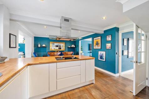 2nd view KITCHEN.jpg