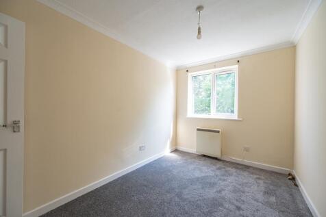 Flat 3 Gable Mews 23 8.jpg