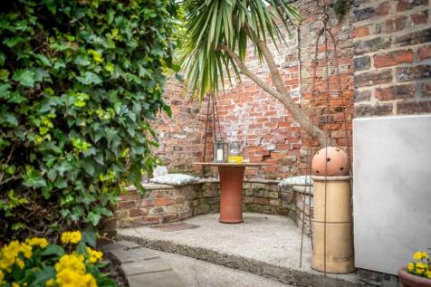 cleveland street-20.jpg