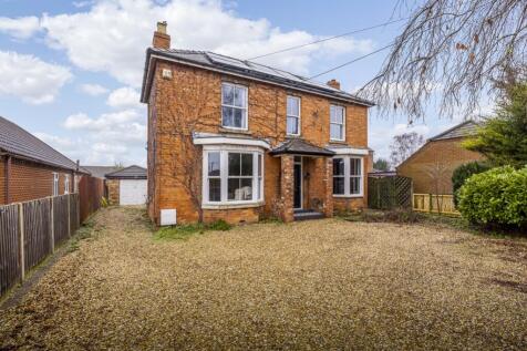 32 Lincoln Road (Metheringham)-1
