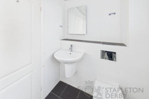 CAM04720G0-PR0158-STILL018.jpg