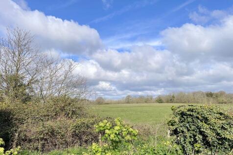 Pyefleet Close