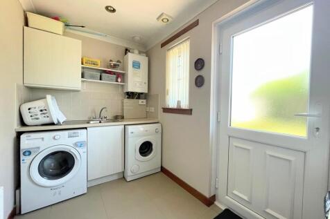 IMG-20250506-WA00...