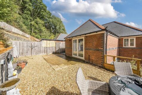 Gravelled seating area.jpg