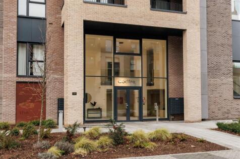 80 Godfrey House (25).jpg