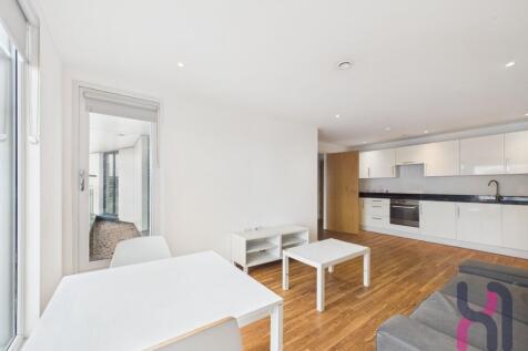 * Located in Salford Quays
* Fully Furnished Apartments
* City Views
* On-site Gym
* Overnight Security
* A short walk to Media City