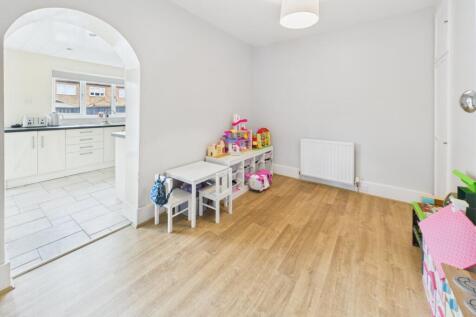 Dining/Play Room