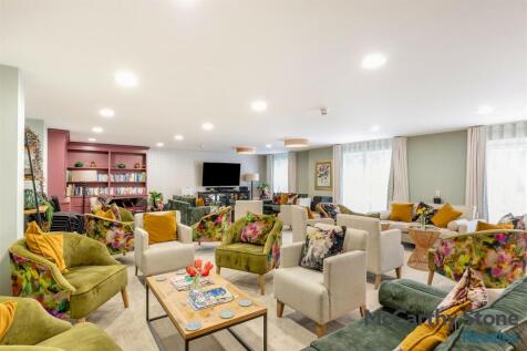8687113-interior16.jpg