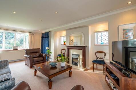 Sitting Room (2).jpg