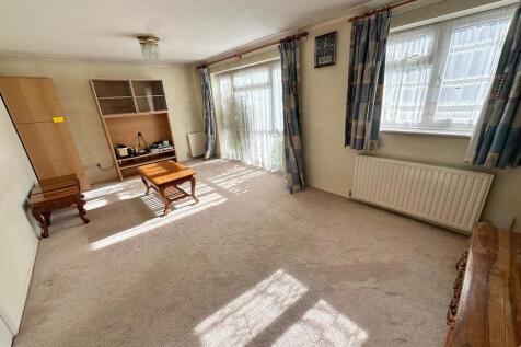 IMG-20251008-WA00...